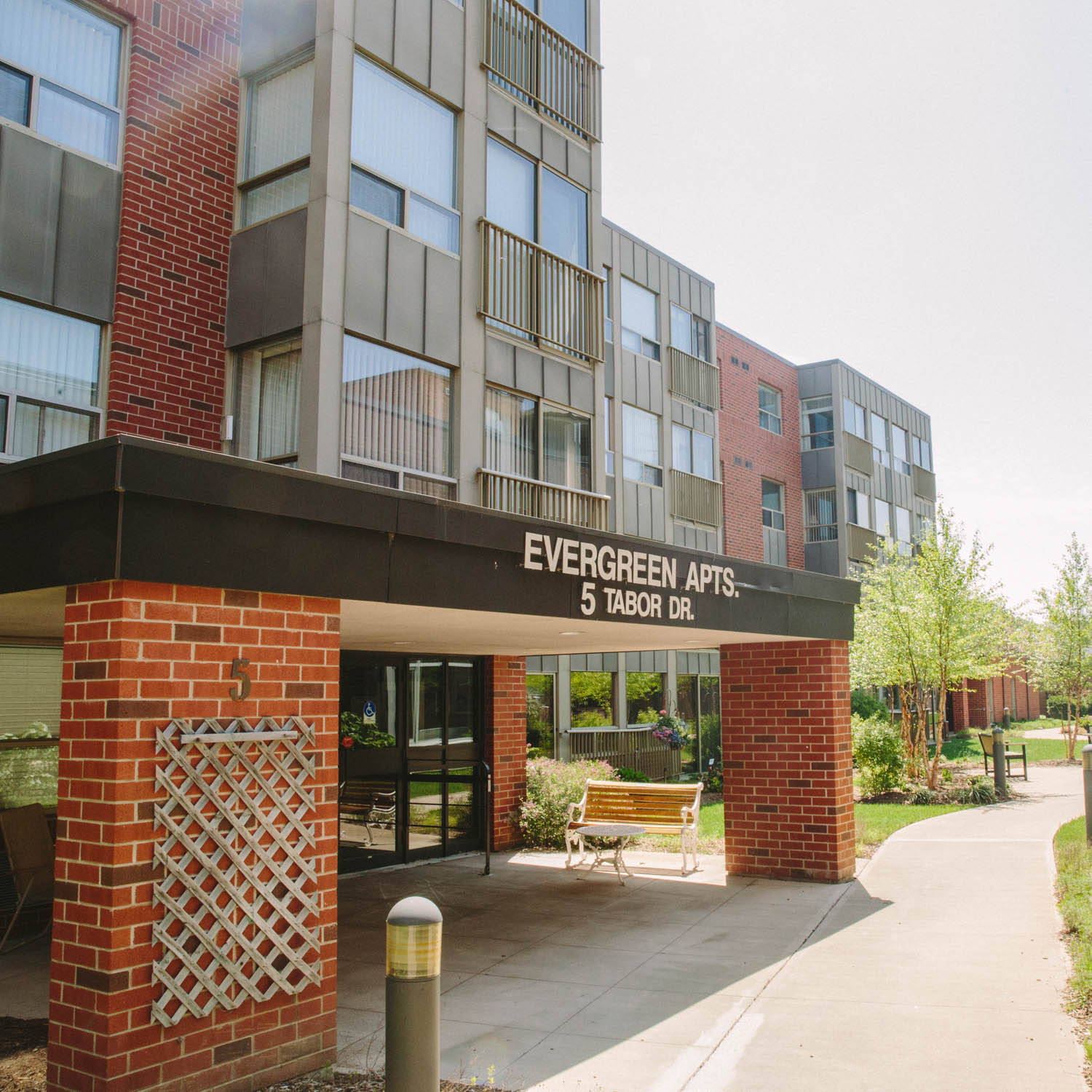 Tabor Manor Retirement Living